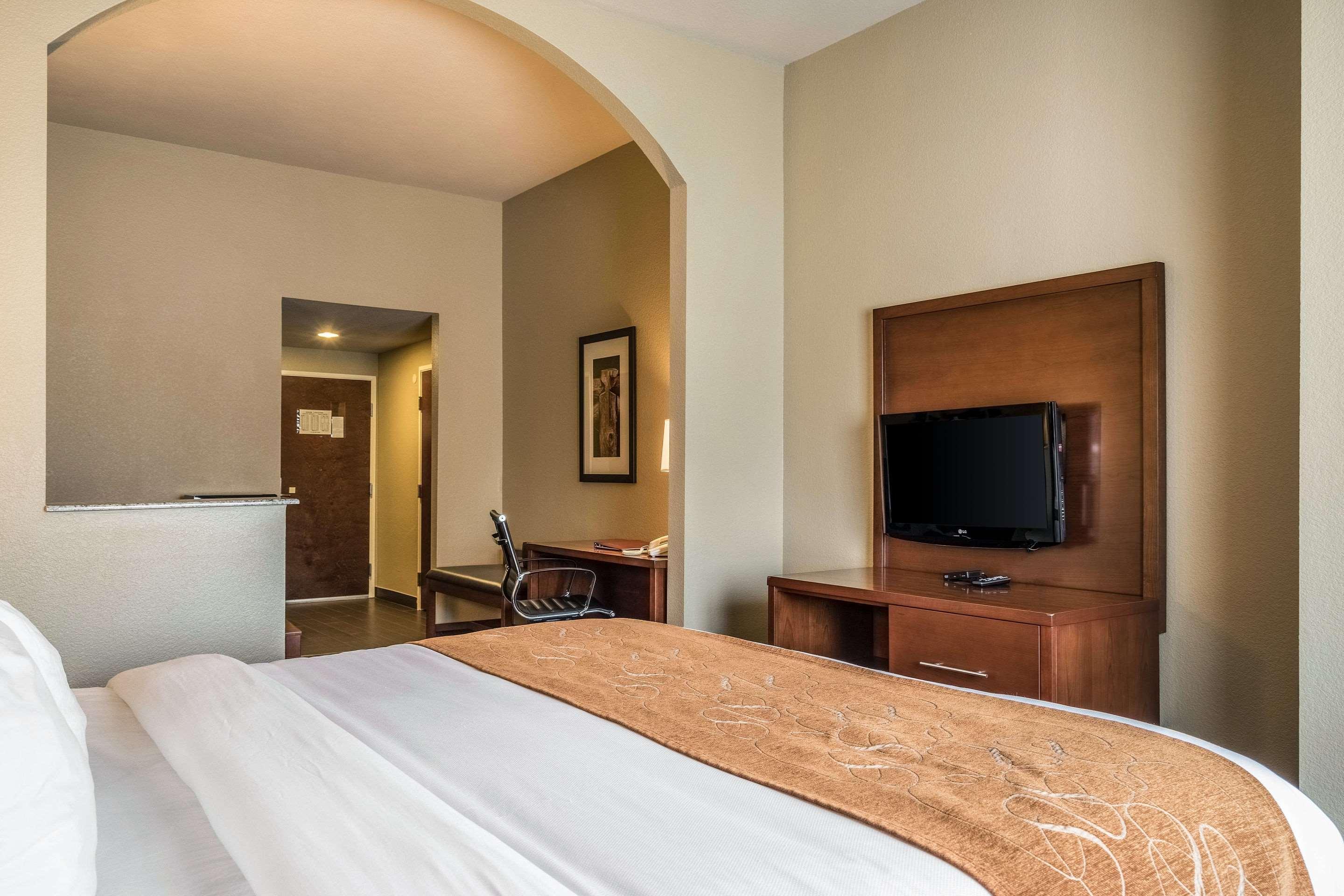 Comfort Suites Near Texas State University San Marcos Exterior foto